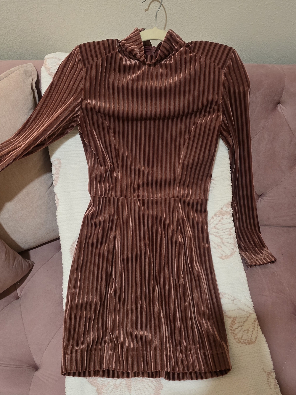 House of CB Ribbed Velvet Long-Sleeve Mini Dress - Rose Brown